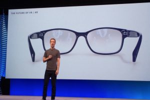 Presentan Facebook y Ray-Ban gafas inteligentes