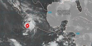 Se forma tormenta ‘Olaf’ en costas de México; amenaza con lluvias e inundaciones