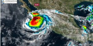 Activan Alerta Roja en Baja California Sur por el huracán Olaf