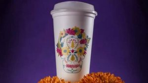 Starbucks celebra el Día de Muertos con increíble vaso reusable