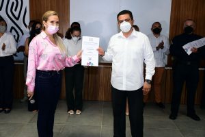 La presidente municipal de Solidaridad, Lili Campos, dio los primeros nombramientos a integrantes de su gabinete