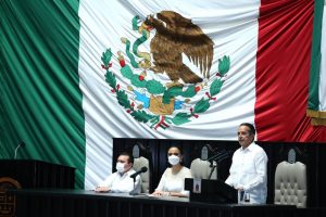 Quintana Roo nuevamente está de pie: Carlos Joaquín