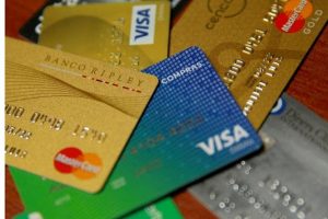 ‘No hay que abusar de las tarjetas de crédito’ recomienda CONDUSEF ante el ‘Buen Fin’