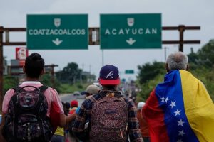 Parte caravana migrante de Veracruz a CDMX