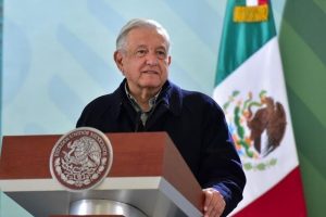 Uso de cubrebocas en informe en el Zócalo no será obligatorio: López Obrador