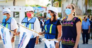 Inician trabajos de mejoramiento de imagen de la plaza central de Isla Mujeres