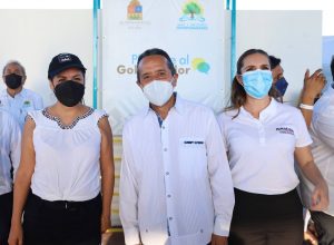 Carlos Joaquín atendió, frente a frente, a los habitantes de Isla Mujeres en la audiencia “Platícale al gobernador”