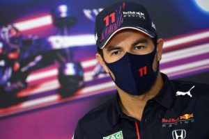 ‘Checo’ Pérez reacciona en la calificación del GP de Arabia Saudita