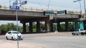 Inician fuertes afectaciones a la circulación en el bulevar federal de Playa del Carmen por obras del Tren Maya