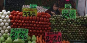 Inflación sube al 7.37% en México, máximo nivel desde hace 20 años