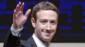 Demanda a dueño de Facebook por dejarlo sin su cuenta; pide 6 millones de pesos