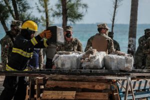 SEMAR y FGR incineran casi 100 kilos de cocaina producto de diversos aseguramientos en Quintana Roo
