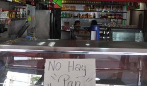 Lluvias y baja temperatura detonan venta de pan en Quintana Roo