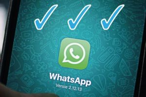 ¿WhatsApp agregará una tercera palomita azul a los mensajes?