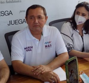 Nivardo Mena Villanueva, es el aspirante a la gubernatura por Quintana Roo del MAS