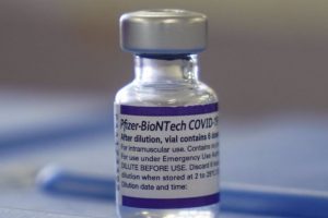 Pfizer ve necesaria una cuarta dosis de la vacuna antiCOVID