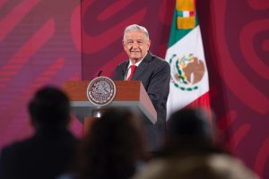 Estos «seudoambientalistas», Derbez y artistas, son contratados para hacer campaña contra el Tren Maya: López Obrador
