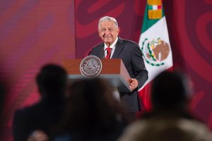 Gobierno dará apoyos a periodistas que no tengan seguridad social: Andrés Manuel López Obrador