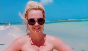La «Princesa del Pop» Britney Spears vacaciona en el caribe mexicano