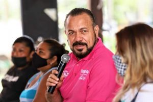 Gestionará Julian Ricalde apoyos económicos para pescadores de Quintana Roo