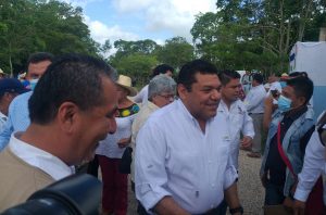 «Ya vendrán los tiempos y si estamos en el ánimo del pueblo no descartamos nada», señala Javier May Rodríguez en la gubernatura para 2024