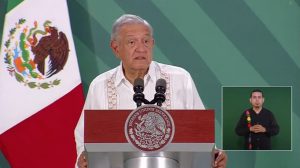 AMLO ve presidenciables al priista Alejandro Murat y al panista Mauricio Vila