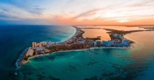 Cancún entre los cinco destinos elegidos por los mexicanos para vacacionar en verano