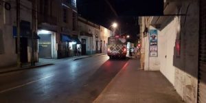 Proponen solución para que más rutas de camiones operen en horario nocturno en Mérida