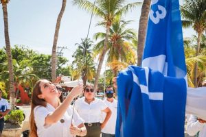 Isla Mujeres iza nuevamente la bandera Blue Flag en plaza centro y playa norte