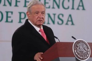 López Obrador lamenta asesinato del periodista Fredid Román, en Guerrero