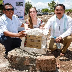 Atenea Gómez inicia construcción de la Plaza Ejidatarios en la Zona Continental de Isla Mujeres