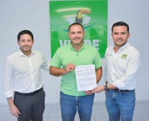 Es oficial, el diputado Issac Janix Alanis octavo integrante del partido Verde en Quintana Roo