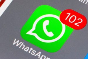 Ya podrás enviarte a ti mismo mensajes de WhatsApp sin trucos