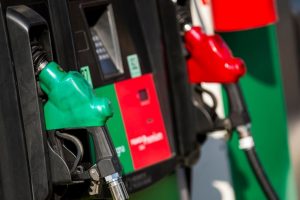 Hacienda recorta apoyo fiscal para gasolinas Magna y Premium