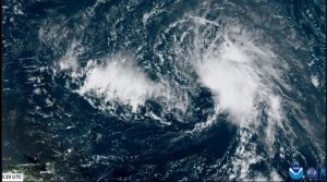 El huracán Fiona toca tierra en Puerto Rico