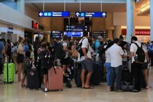 Cancelaciones en el Aeropuerto Internacional de Cancún, vuelos a Florida por el huracán ‘Ian’