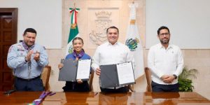 Ana Patricia Bates Paredes de la Asociación de Scouts de México A.C. recibe el cargo de alcaldesa por un día