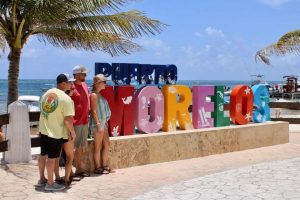 Pronóstico positivo para Puerto Morelos en materia turística durante puente del día de muertos