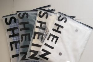 Acusan a SHEIN por el uso de químicos peligrosos en sus productos textiles