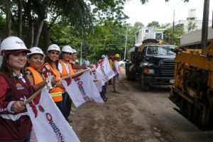 Da banderazo Mara Lezama para obras de rehabilitación de calles en Chetumal