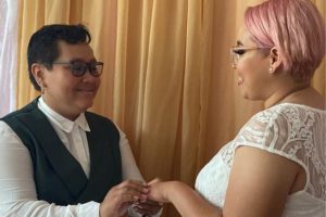 Celebran primera boda civil entre dos mujeres en Tabasco