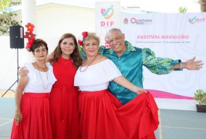 Celebran con Festival Navideño la clausura de actividades de las Personas Mayores de los Clubes del DIF Quintana Roo