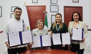 SECOES e IDAIPQROO firman convenio a favor de la transparencia