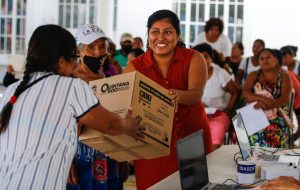 Gobierno de Mara Lezama lleva prosperidad compartida a las familias quintanarroenses con Programa Alimentario