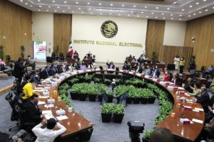 Diputados aplazan proceso de elección de consejeros del INE hasta febrero
