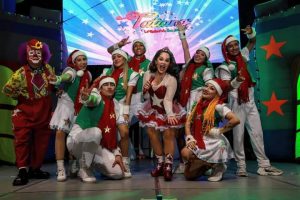 Atenea Gómez celebra Día de Reyes en Isla Mujeres con show infantil de Tatiana