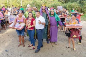 DIF- Tulum lleva Caravana de Reyes Magos a familias Tulumnenses