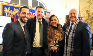 Recibe Mara Lezama el premio “Destino líder en turismo de América y el Caribe» para Quintana Roo