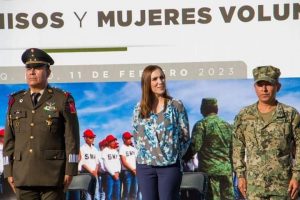 Atenea Gómez asistió a la ceremonia del Servicio Militar Nacional Clase 2004 Remisos y Mujeres Voluntarias