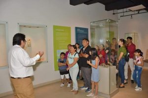 Cozumeleños viven “Una Noche en el Museo”